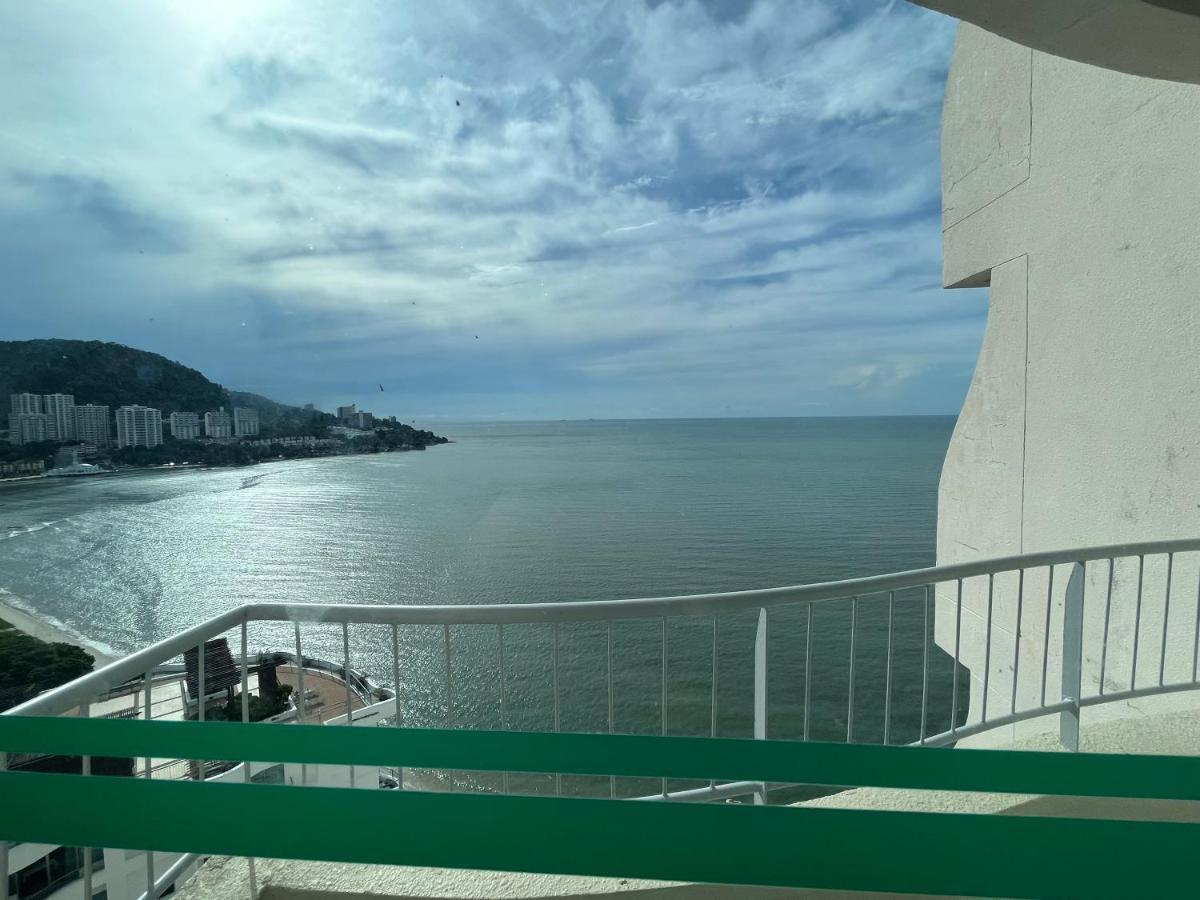 Paradise By The Sea In Penang By Veron At Rainbow Paradise 탄중붕가 외부 사진