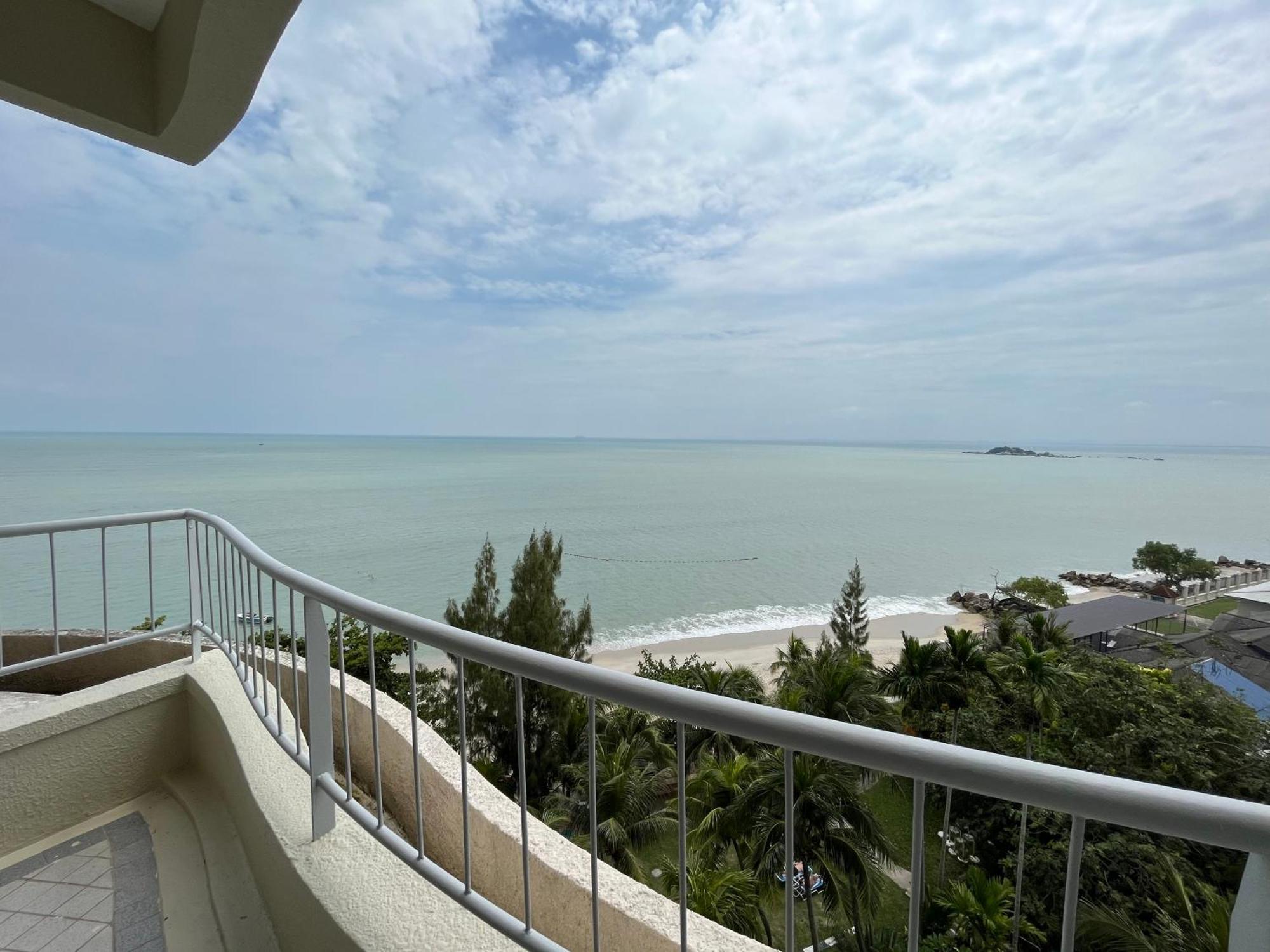 Paradise By The Sea In Penang By Veron At Rainbow Paradise 탄중붕가 외부 사진